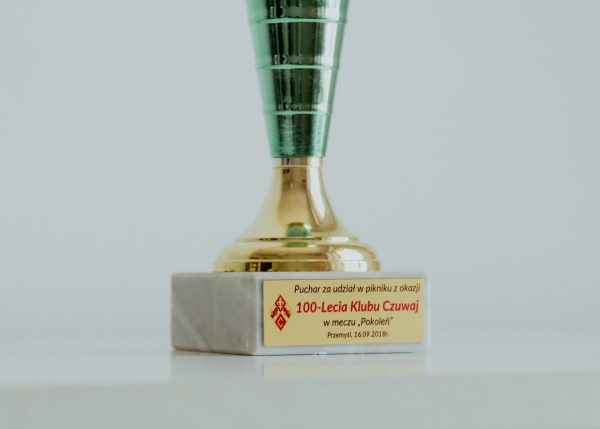 Pamiątkowy puchar z okazji 100 - Lecia Klubu - obrazek 3